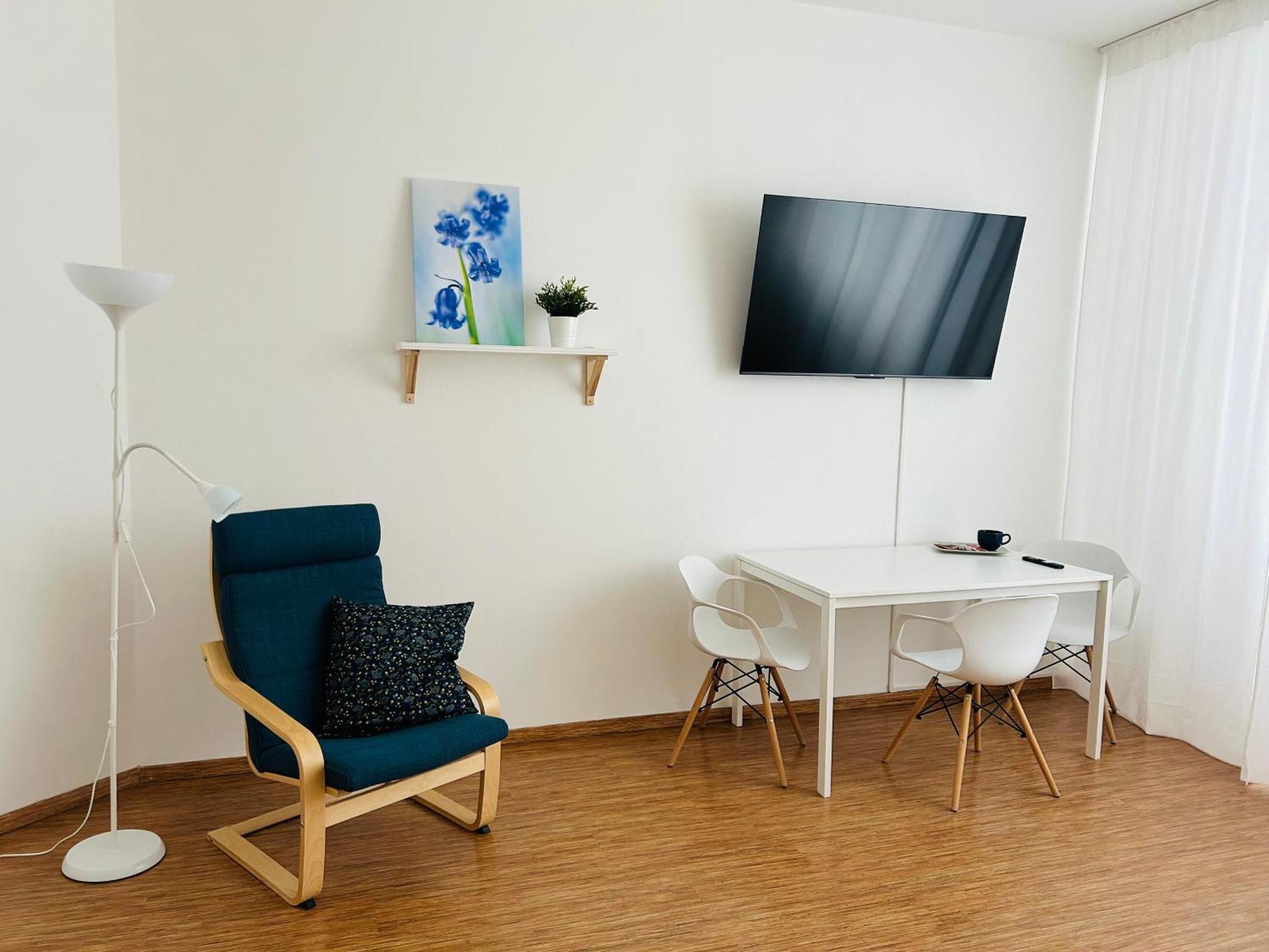 Studio Apartment Bluebell Bratislava Ngoại thất bức ảnh